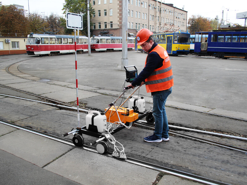 Ultrasonic mechanized railway track inspection trolley UDS2-73